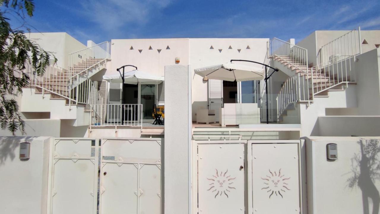 Le Sorelle Del Mare - Sole E Persia Marina Di Pescoluse Exterior photo